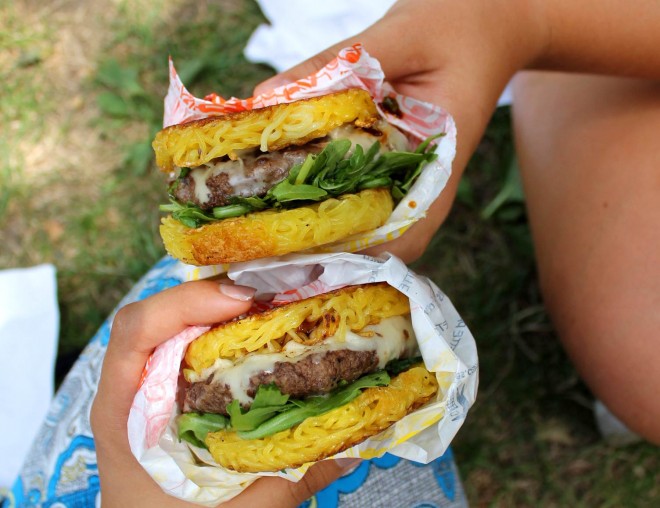 Rumburger Aprende A Preparar Esta Curiosa RamenBurguer | delicias.tv blog